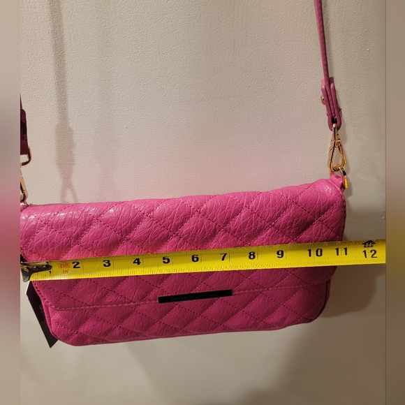 Daphne Damsel in Defense Concealed Collection Kari's Clutch - Picture 3 of 16